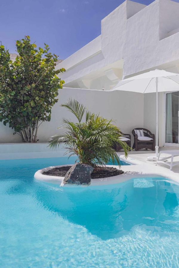 Villa Tiguaro Piscina Climat Jacuzzy Ac Villa 9 12 Corralejo Exteriér fotografie