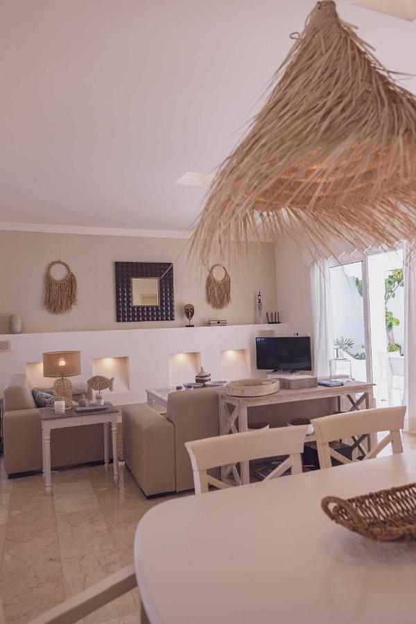 Villa Tiguaro Piscina Climat Jacuzzy Ac Villa 9 12 Corralejo Exteriér fotografie